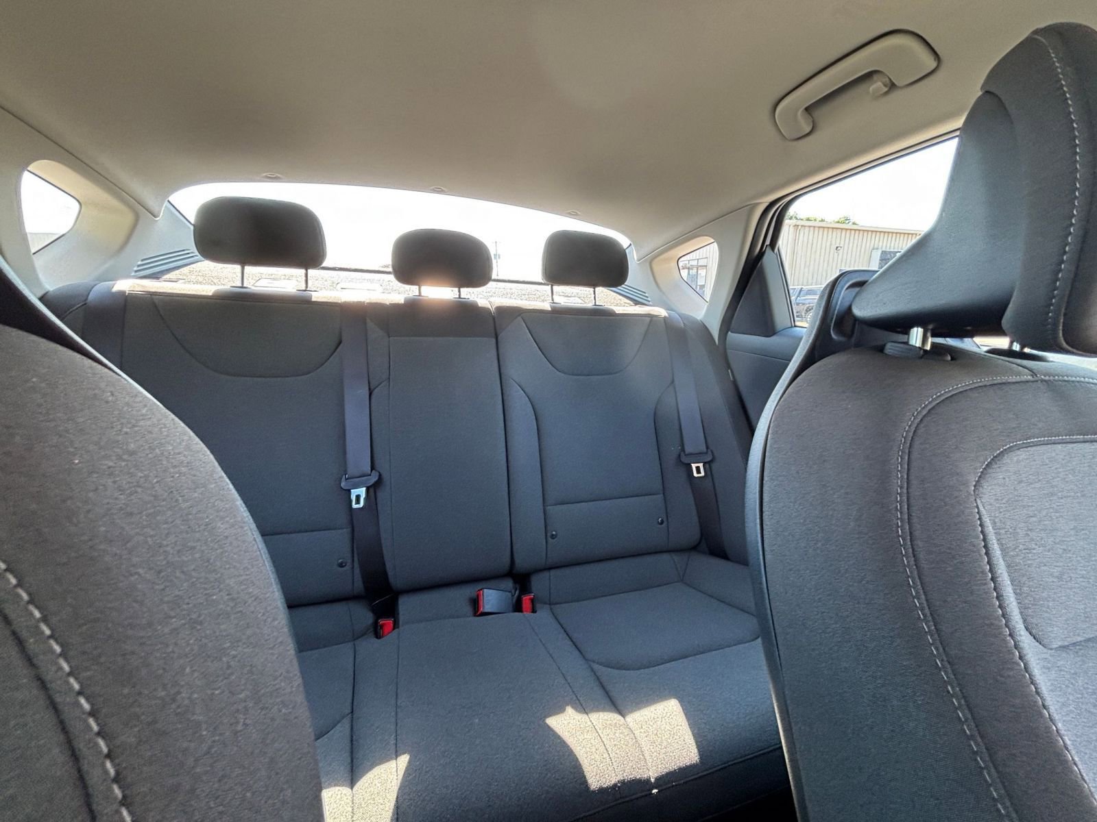Used 2025 Kia K4 FWD image 37