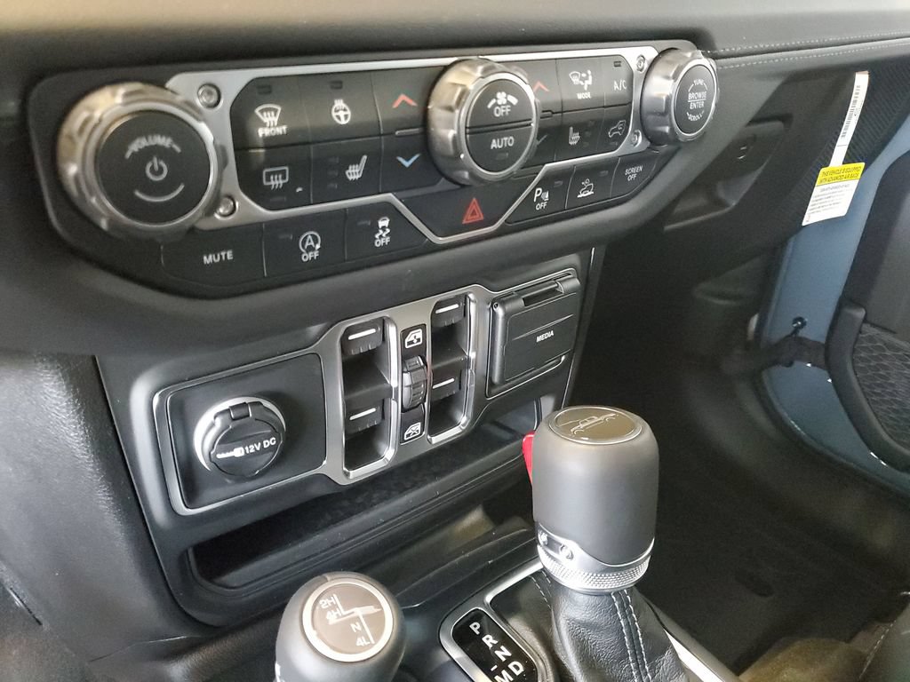 New 2026 Jeep Gladiator Sport AWD/4WD image 18
