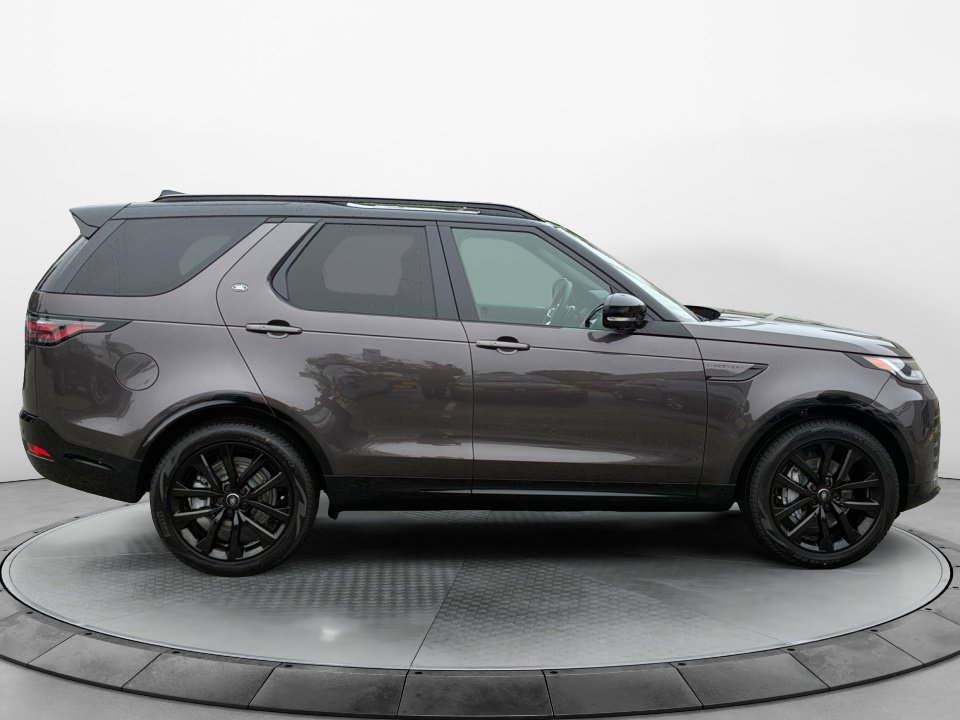 New 2026 Land Rover Discovery Dynamic SE AWD/4WD image 8