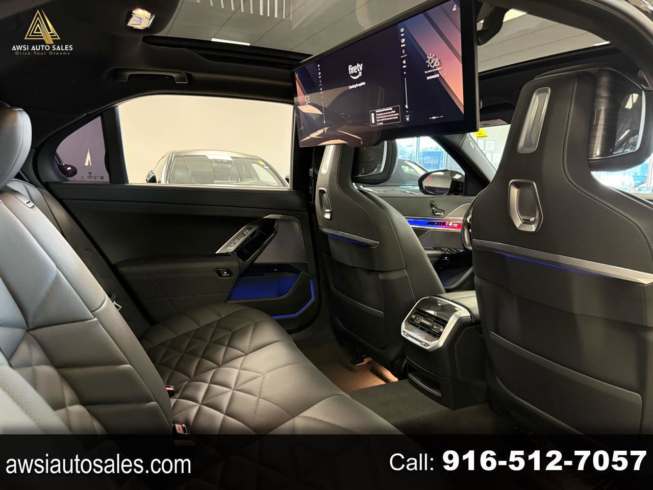 Used 2024 BMW 740i w/ Premium Package image 1