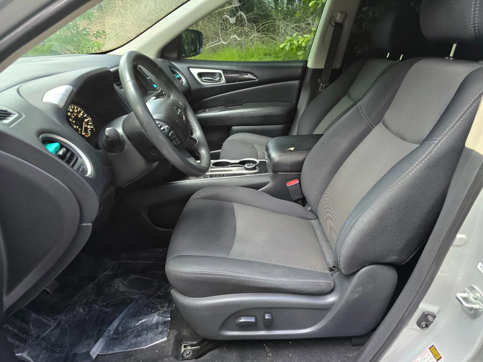 Used 2018 Nissan Pathfinder SV AWD/4WD image 21