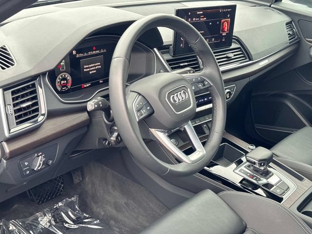Used 2023 Audi Q5 2.0T Premium Plus AWD/4WD image 19