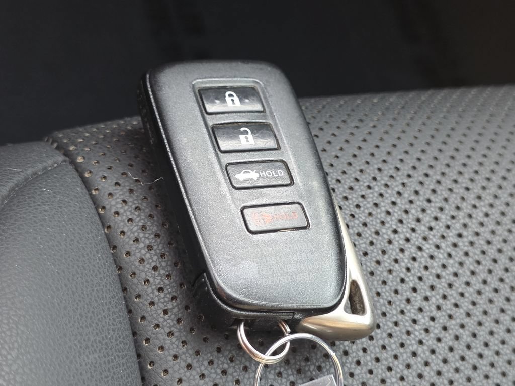 Used 2018 Lexus IS 300 AWD w/ Premium Package image 32