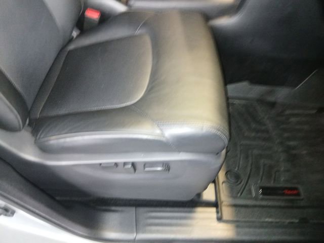 Used 2024 Nissan Armada SL w/ Captain's Chairs Package AWD/4WD image 53