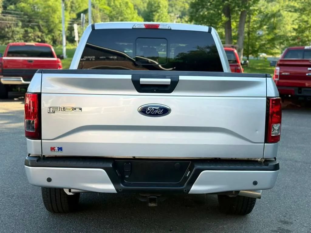 Used 2017 Ford F150 XLT w/ Equipment Group 302A Luxury AWD/4WD image 6