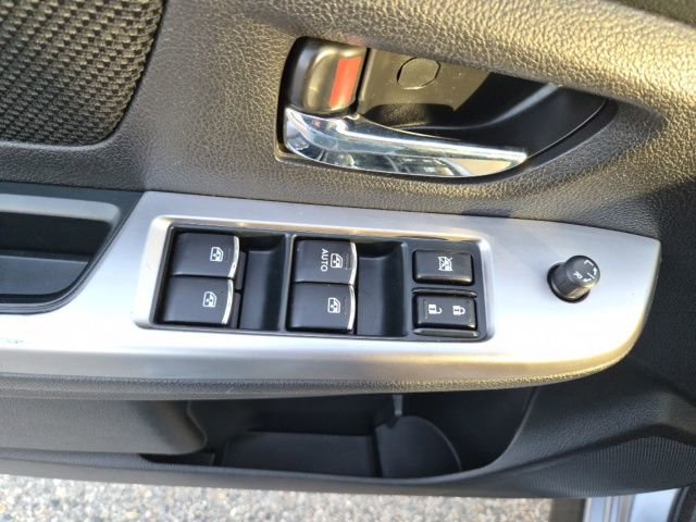 Used 2016 Subaru Crosstrek 2.0i Premium image 18