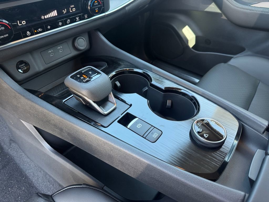 New 2026 Nissan Rogue SV image 19