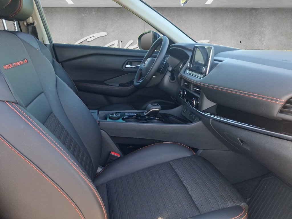Certified 2025 Nissan Rogue SV AWD/4WD image 24
