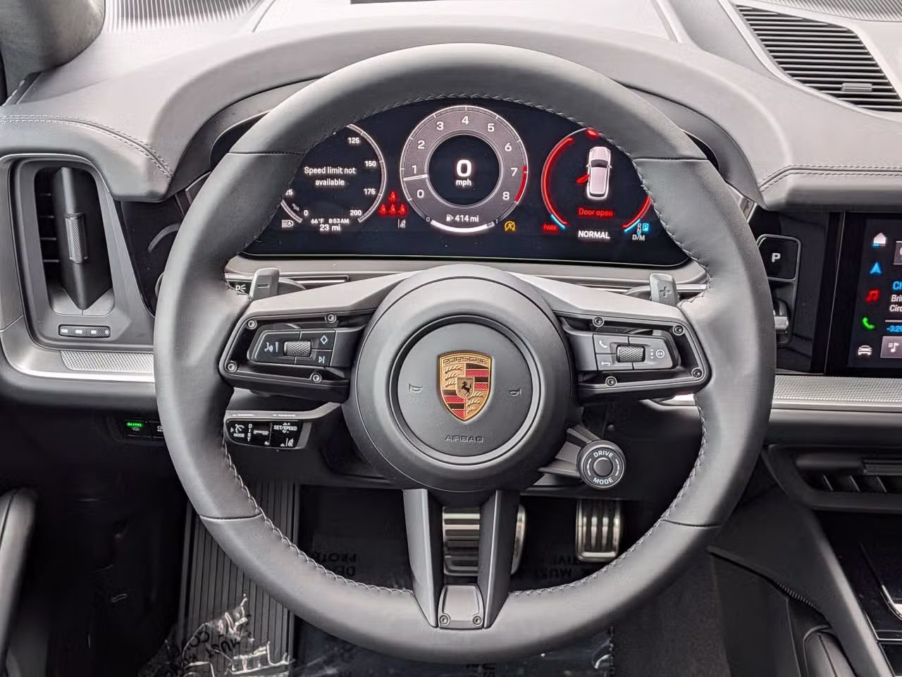 Certified 2025 Porsche Cayenne S AWD/4WD image 16