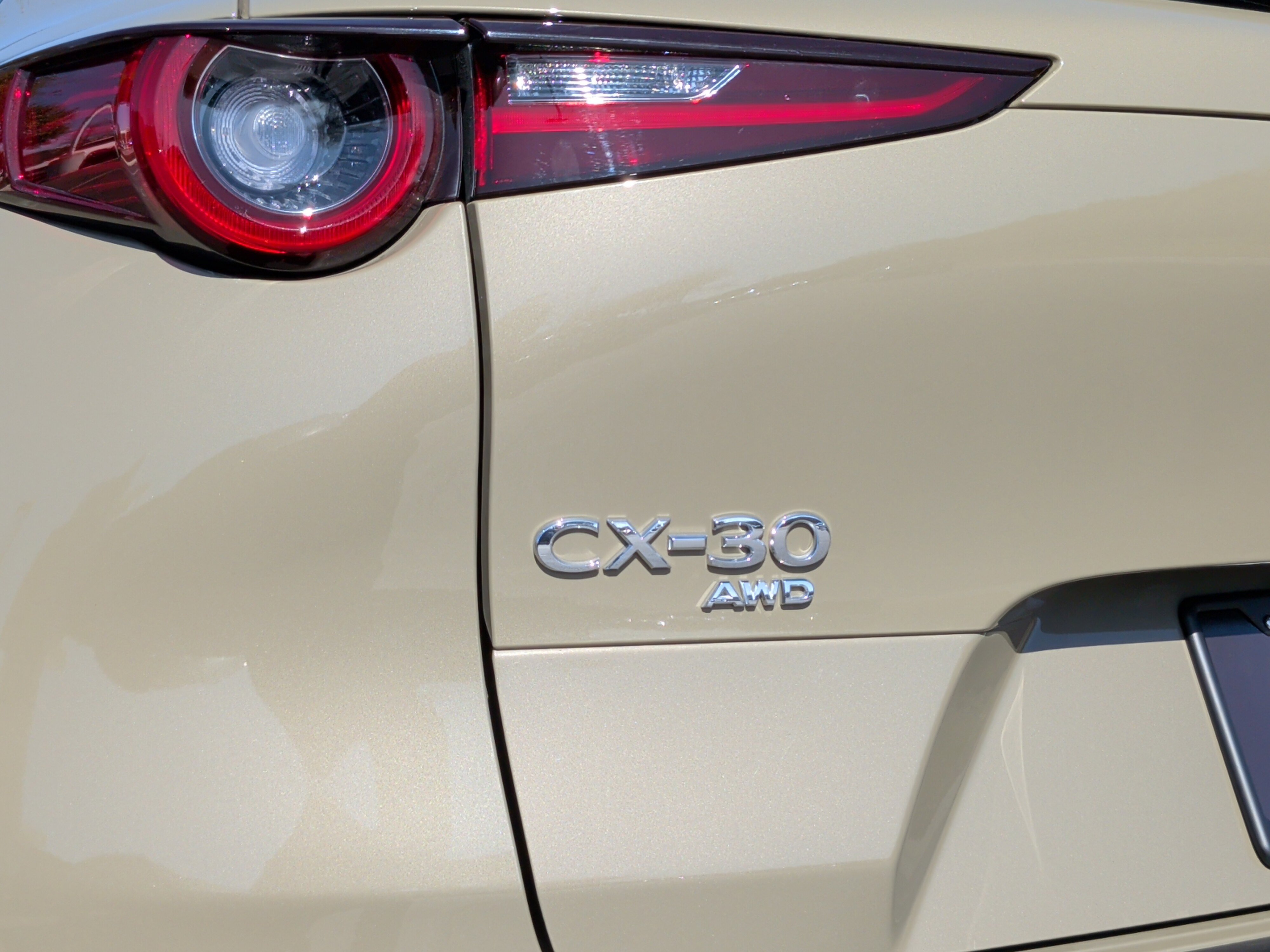 Used 2025 MAZDA CX-30 Carbon image 11