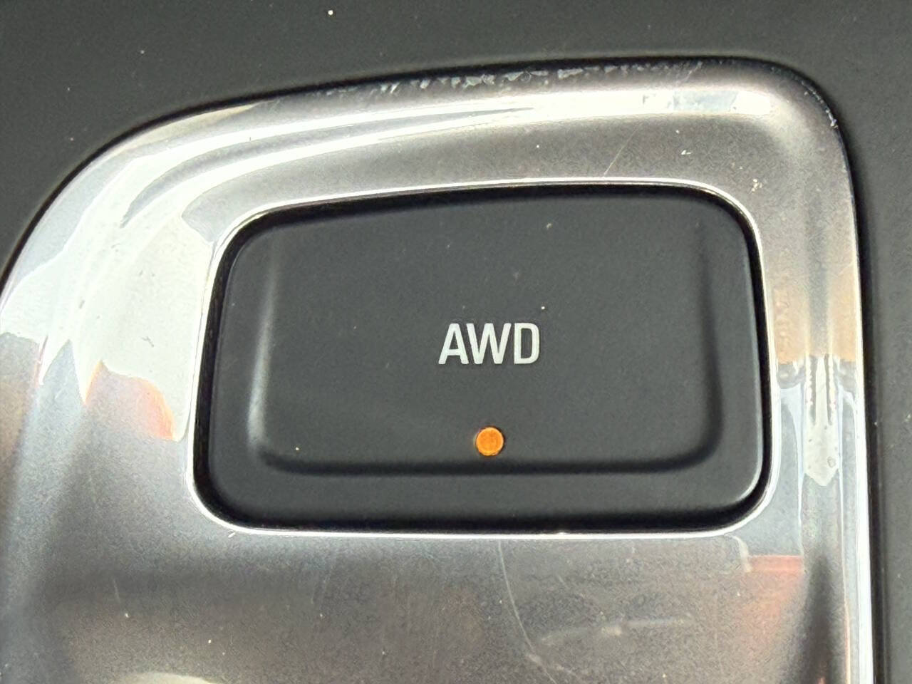 Used 2020 Chevrolet Equinox Premier AWD/4WD image 17