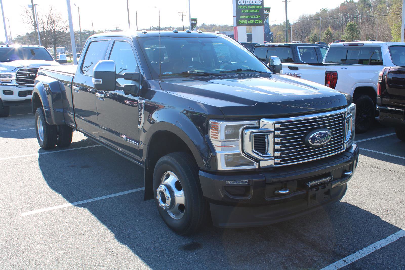 Used 2022 Ford F350 Platinum image 3