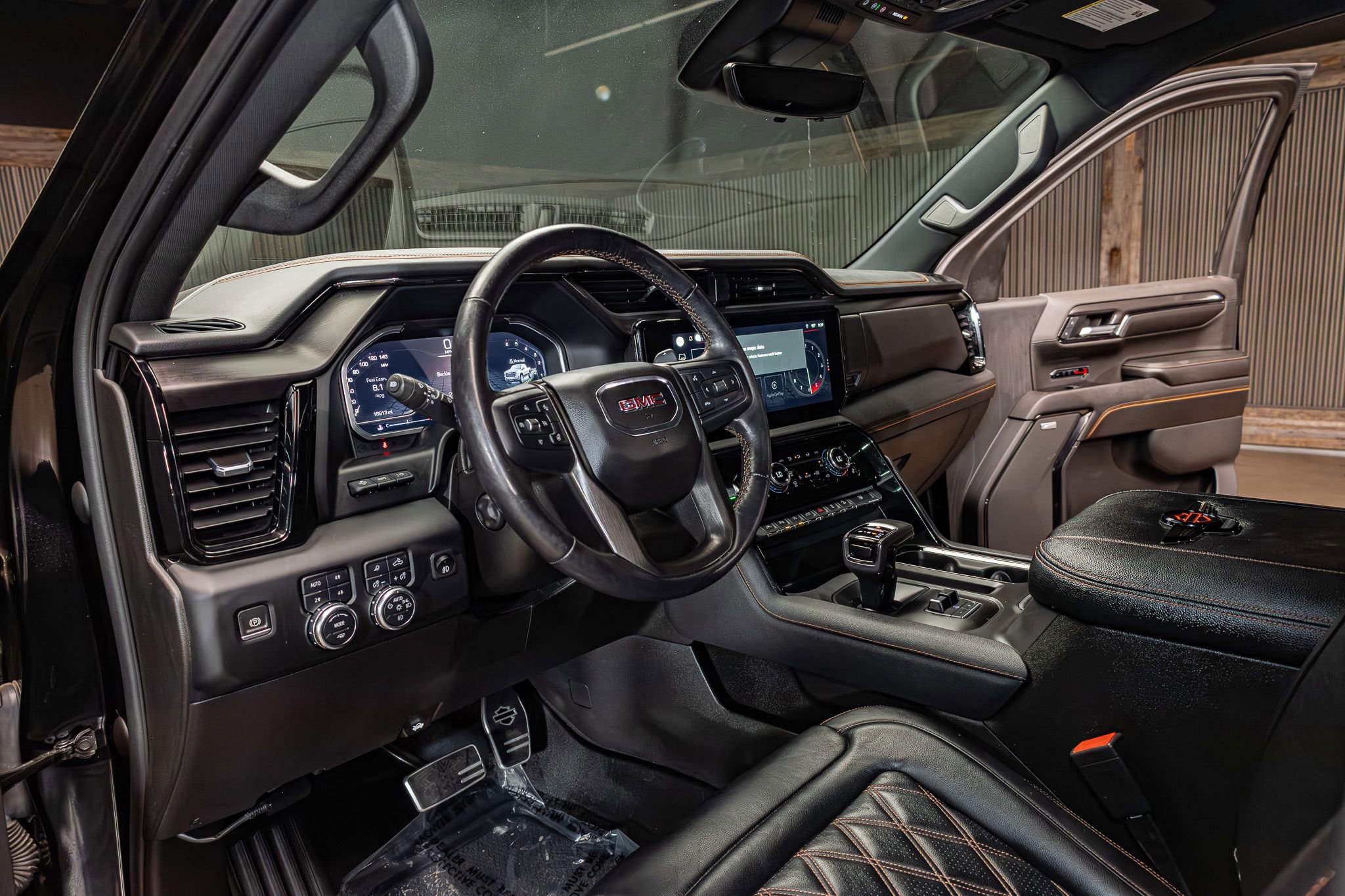 Used 2022 GMC Sierra 1500 AT4 w/ AT4 Premium Package AWD/4WD image 12