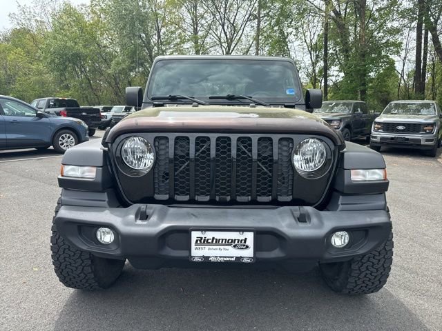 Used 2020 Jeep Gladiator Sport w/ Quick Order Package 24S AWD/4WD image 8