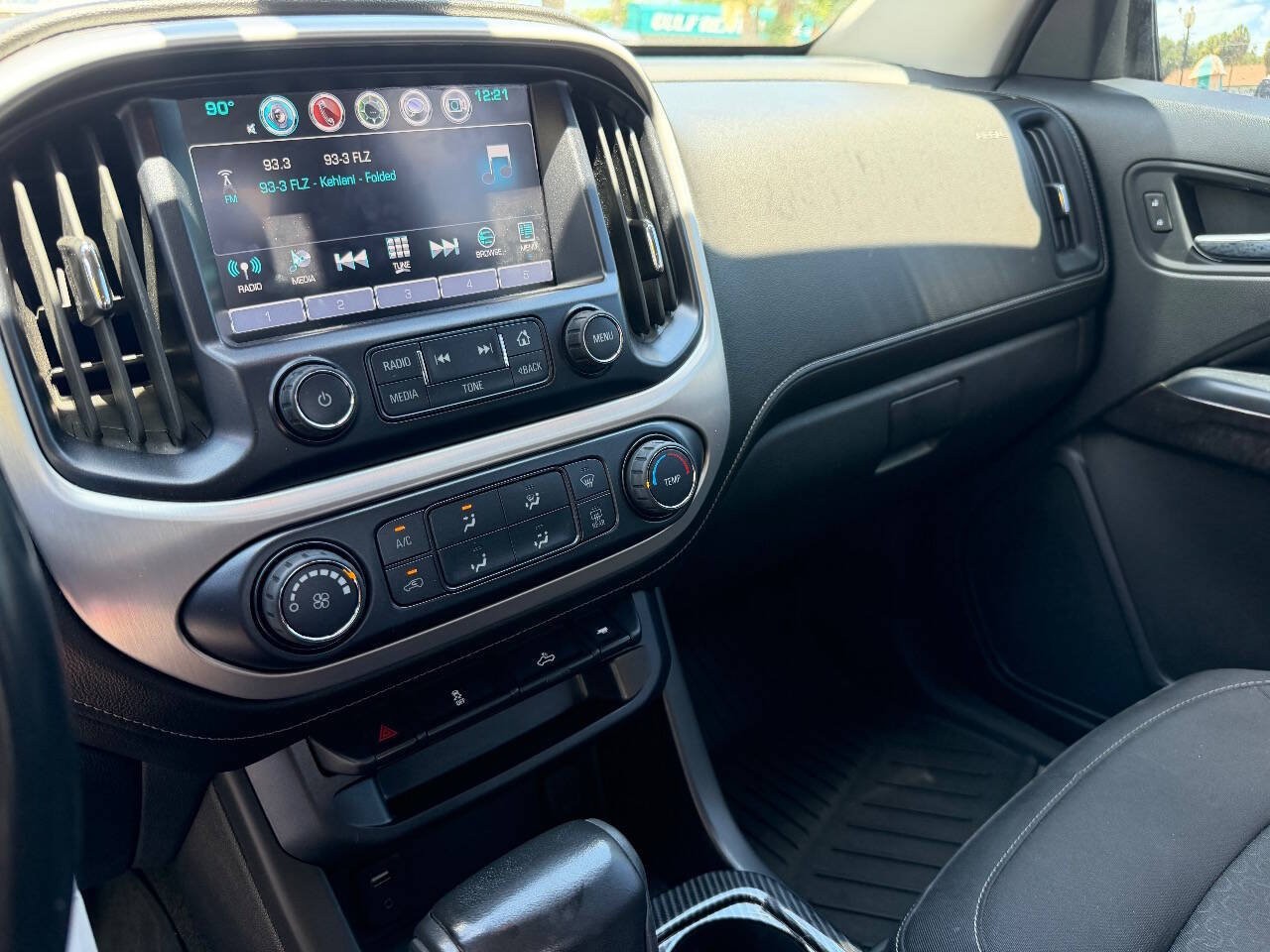 Used 2018 GMC Canyon SLE w/ Trailering Package RWD image 9