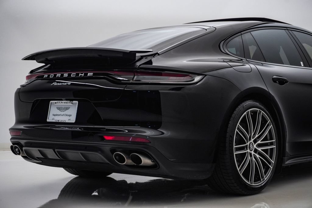 Used 2021 Porsche Panamera RWD image 12