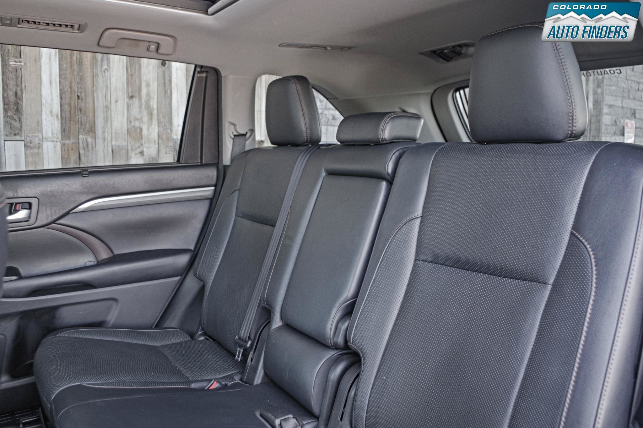 Used 2018 Toyota Highlander Limited Platinum AWD/4WD image 25