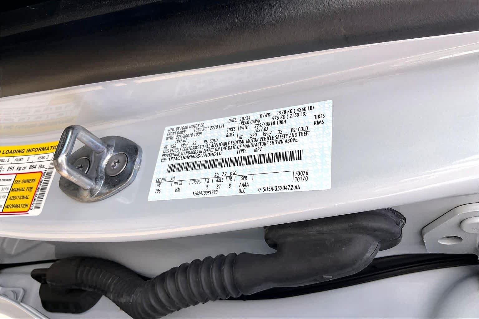 Used 2025 Ford Escape ST-Line FWD image 37