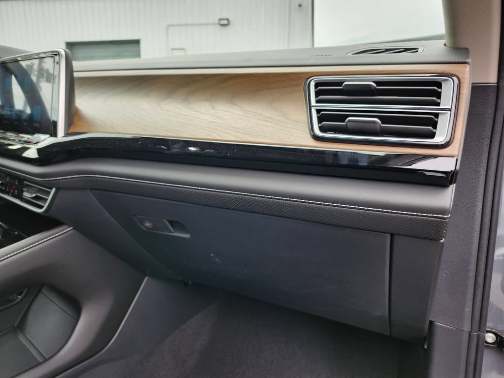 New 2026 Volkswagen Atlas SE AWD/4WD image 12