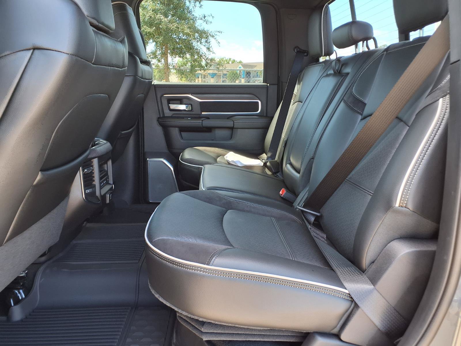 New 2027 RAM 2500 Laramie AWD/4WD image 16