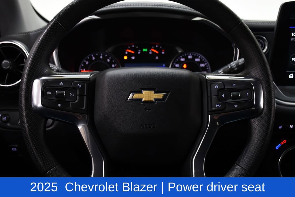 Used 2025 Chevrolet Blazer LT image 10