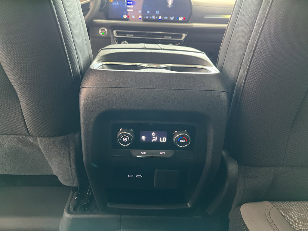New 2026 Chevrolet Traverse LT FWD image 16