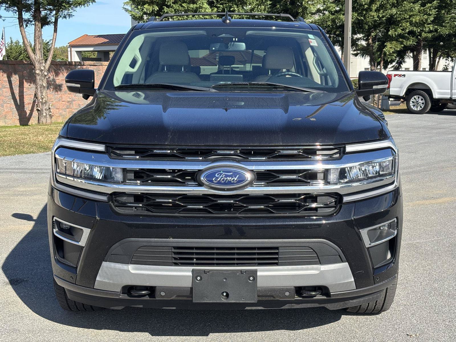 Used 2024 Ford Expedition Max Limited w/ Excursion Package AWD/4WD image 2