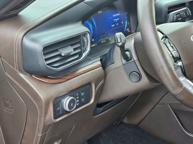 Used 2022 Ford Explorer King Ranch w/ Premium Technology Package image 17