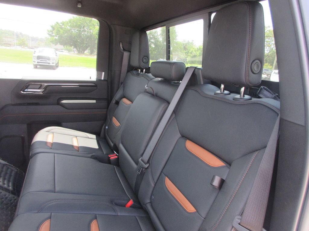 New 2026 GMC Sierra 2500 AT4 w/ AT4 Premium Plus Package AWD/4WD image 14
