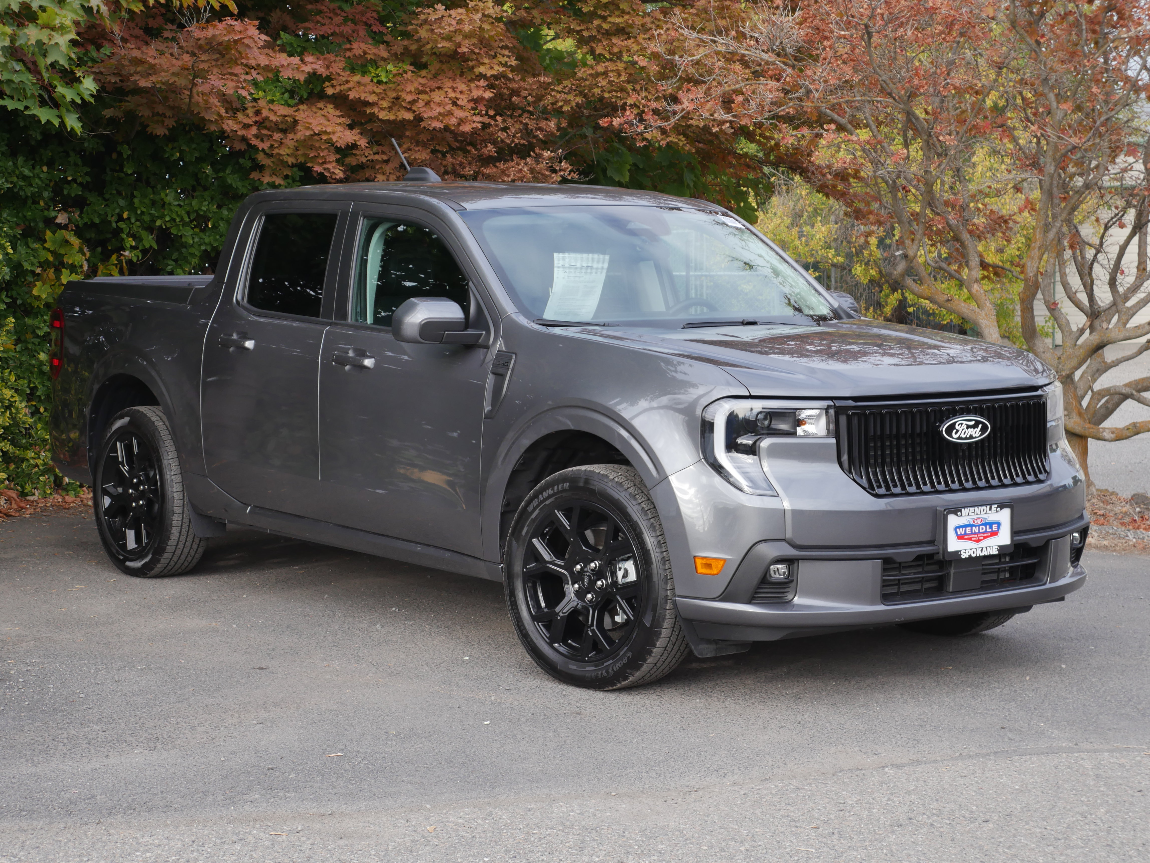 Used 2025 Ford Maverick Lobo AWD/4WD image 30