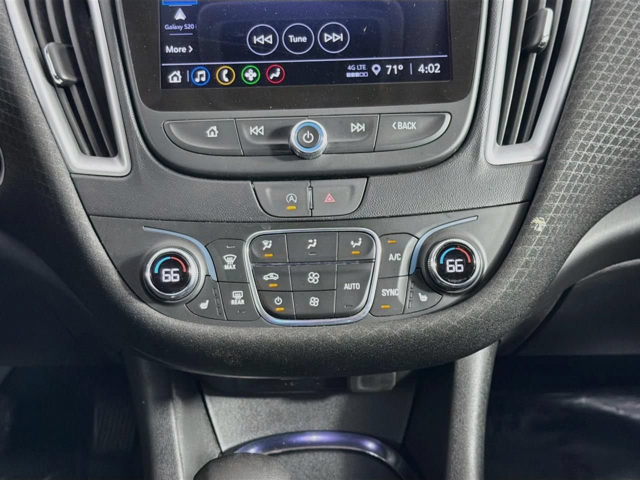 Used 2023 Chevrolet Malibu LT FWD image 16