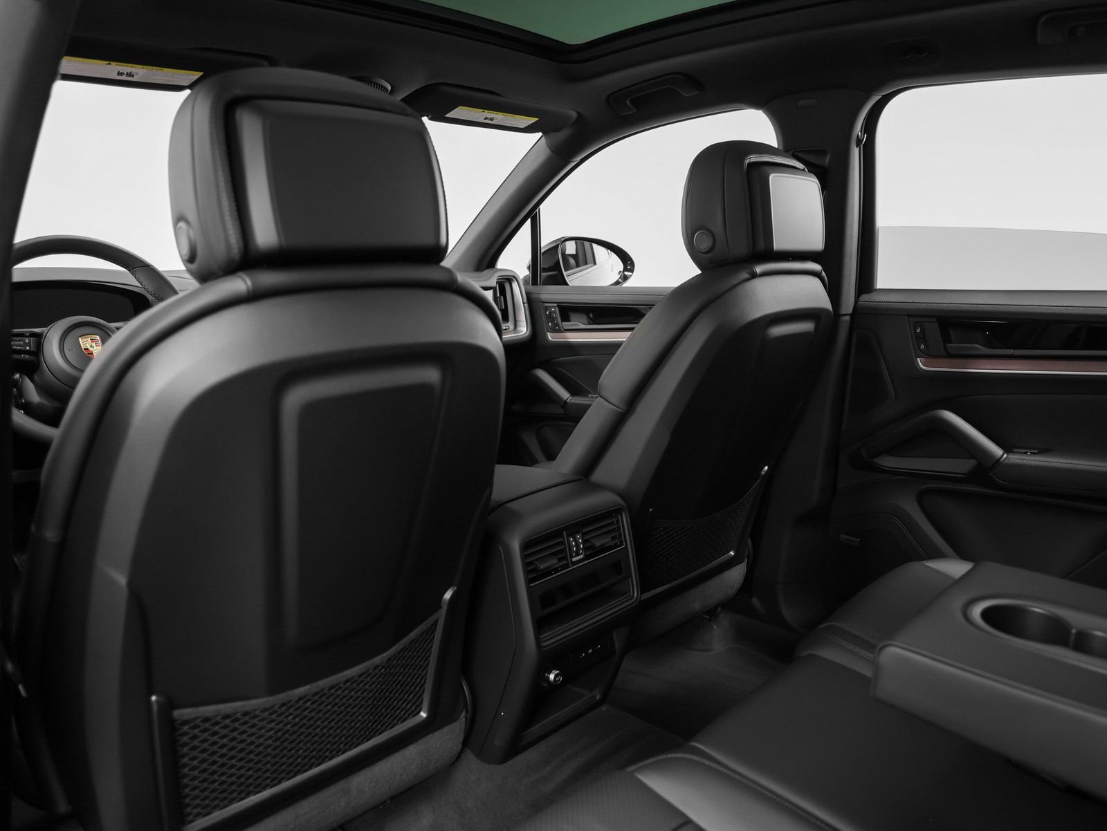 Certified 2025 Porsche Cayenne image 41