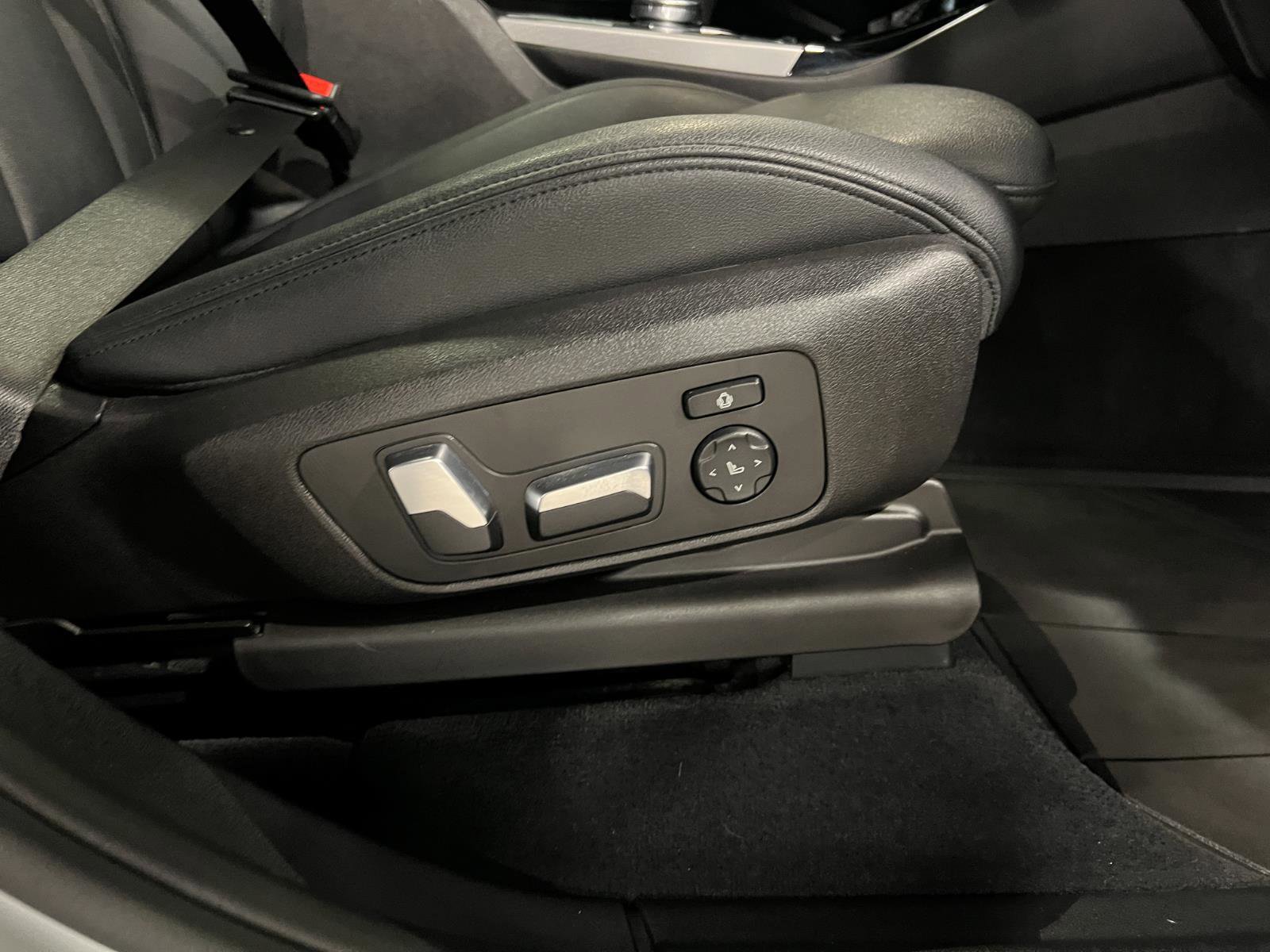 Used 2019 BMW X3 M40i image 41