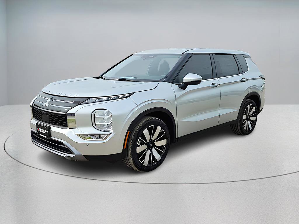 New 2026 Mitsubishi Outlander SE image 2