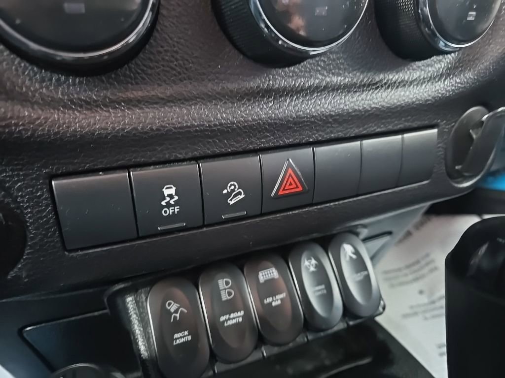 Used 2018 Jeep Wrangler Sport image 57