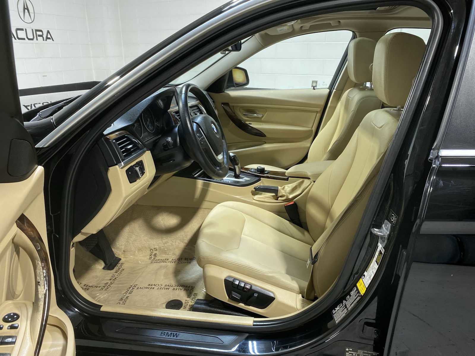 Used 2015 BMW 328i xDrive Sedan AWD/4WD image 2