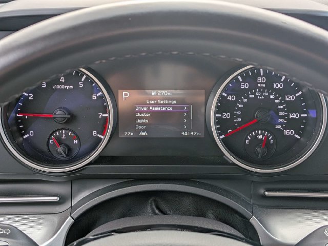 Used 2024 Kia Carnival LX FWD image 26