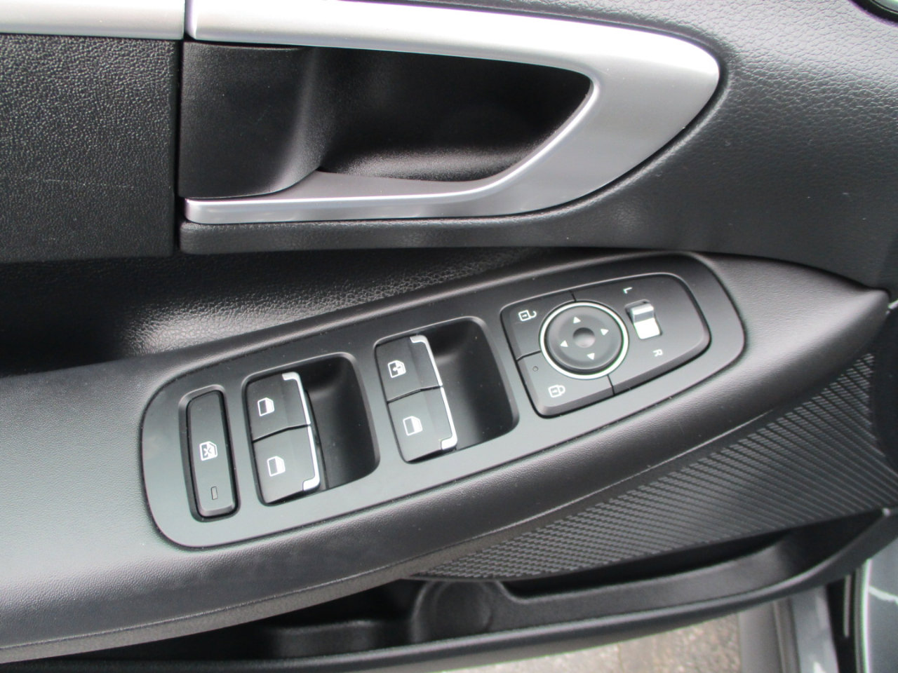 Used 2022 Hyundai Sonata SE w/ Cargo Package image 25