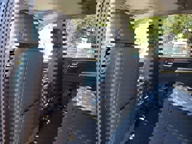 New 2026 GMC Sierra 2500 Denali w/ Denali Reserve Package image 11