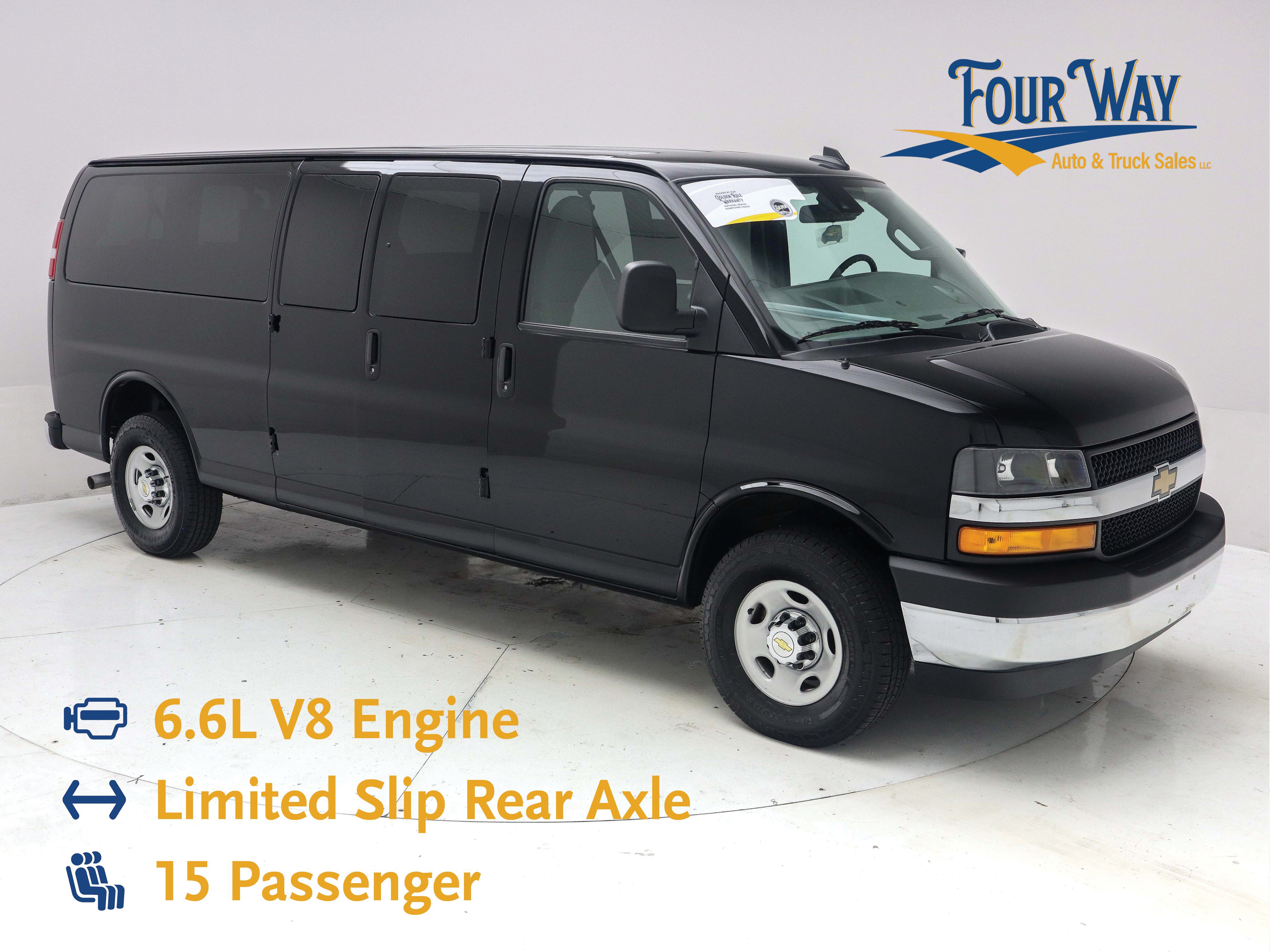 Used 2025 Chevrolet Express 3500 LT w/ LT Preferred Equipment Group RWD image 1