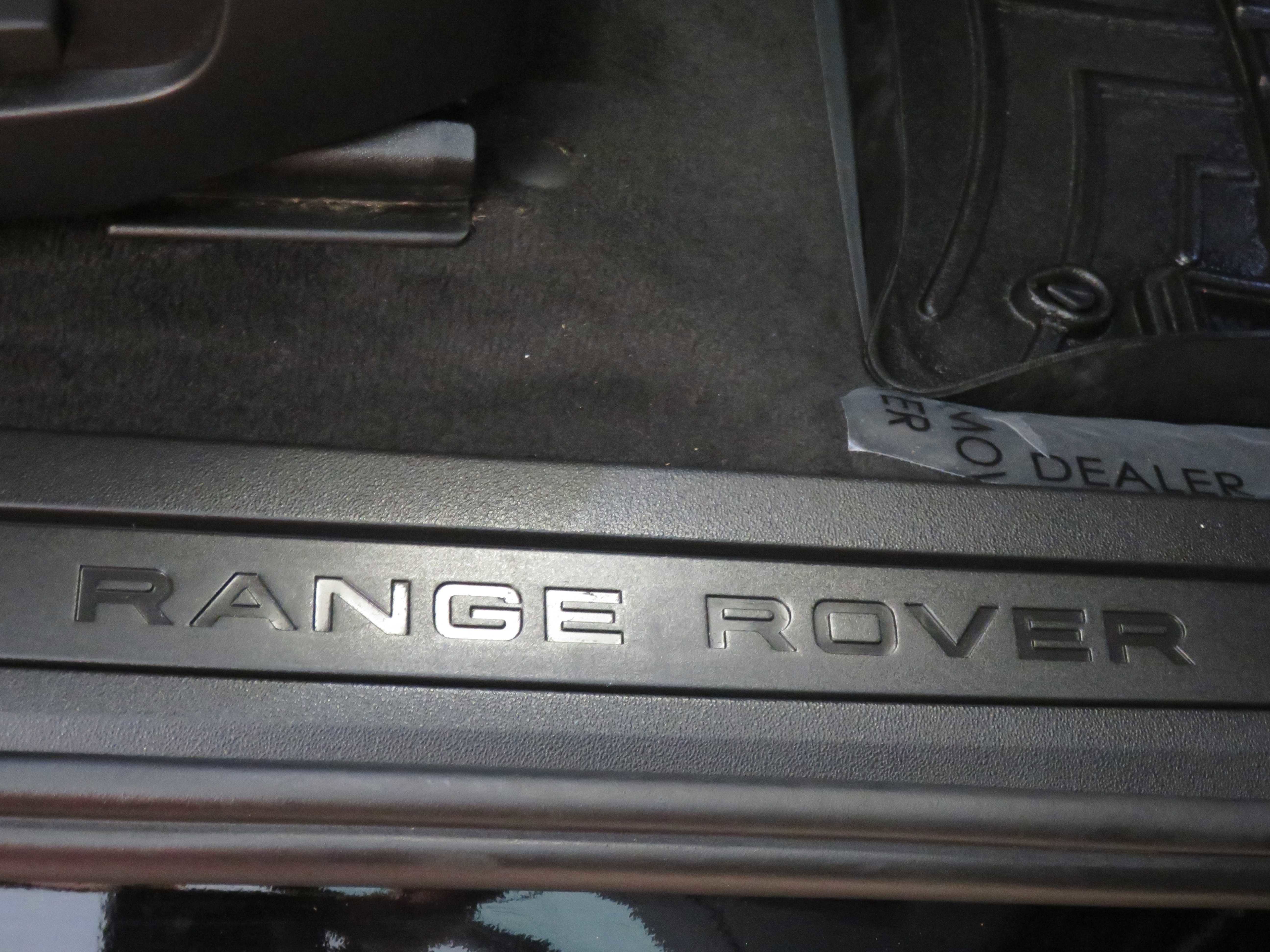 Used 2020 Land Rover Range Rover Evoque S image 27