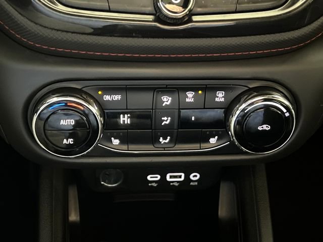 Used 2023 Chevrolet TrailBlazer RS w/ Sun and Liftgate Package image 22