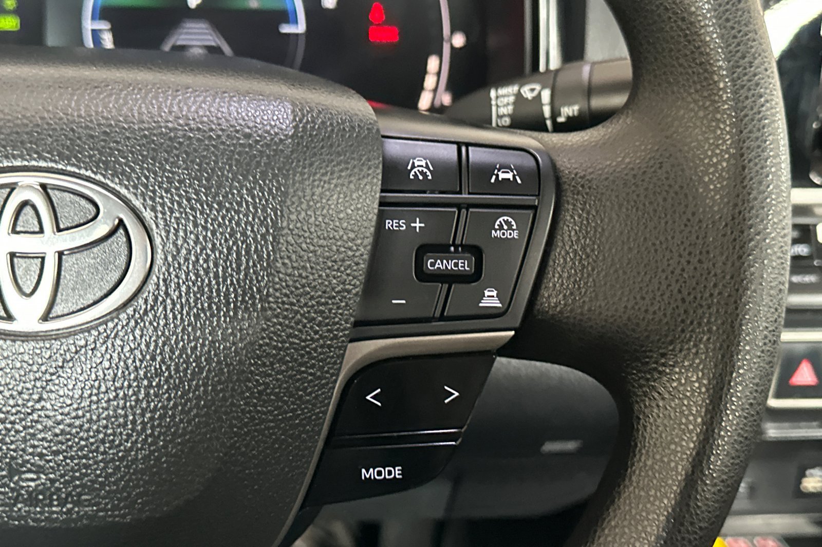 Used 2026 Toyota Camry LE FWD image 26
