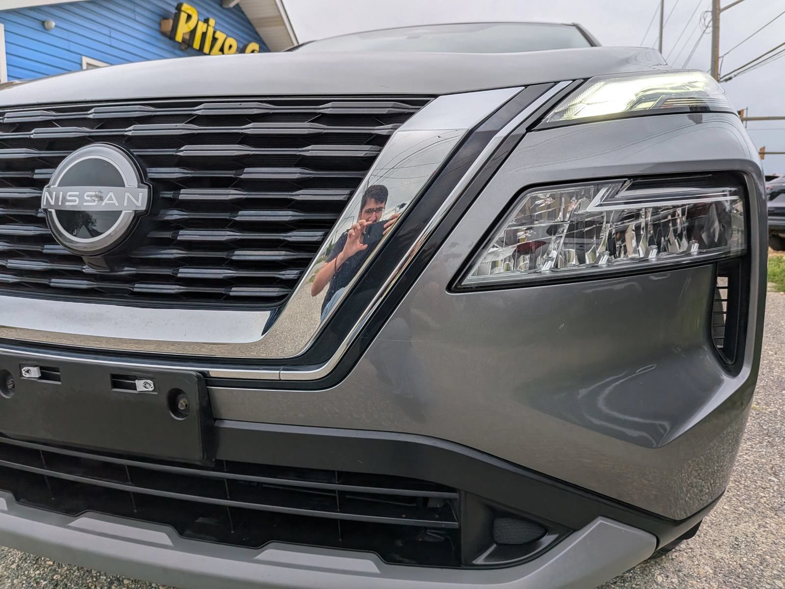 Used 2023 Nissan Rogue SV AWD/4WD image 10