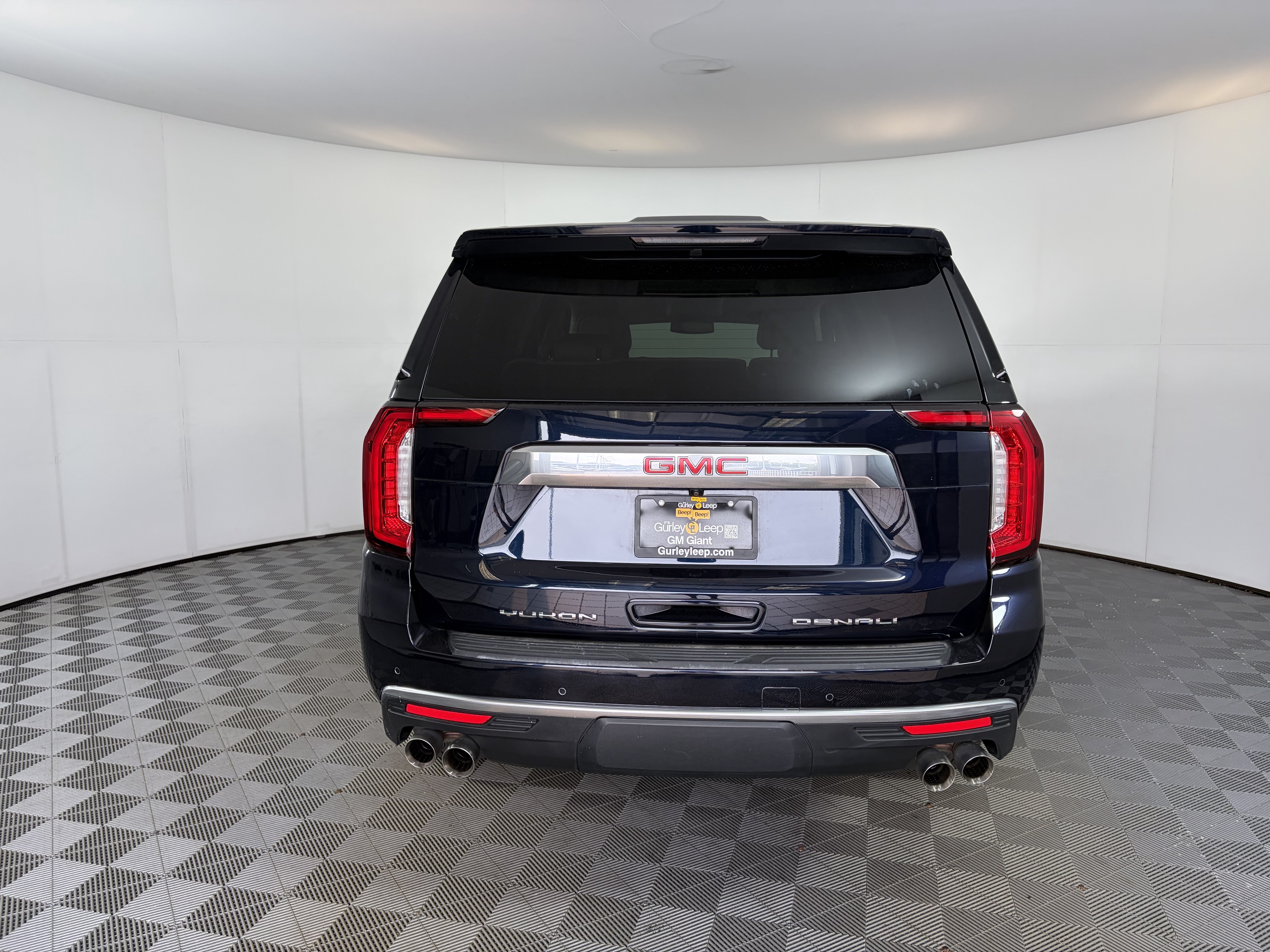 Used 2023 GMC Yukon Denali AWD/4WD image 9