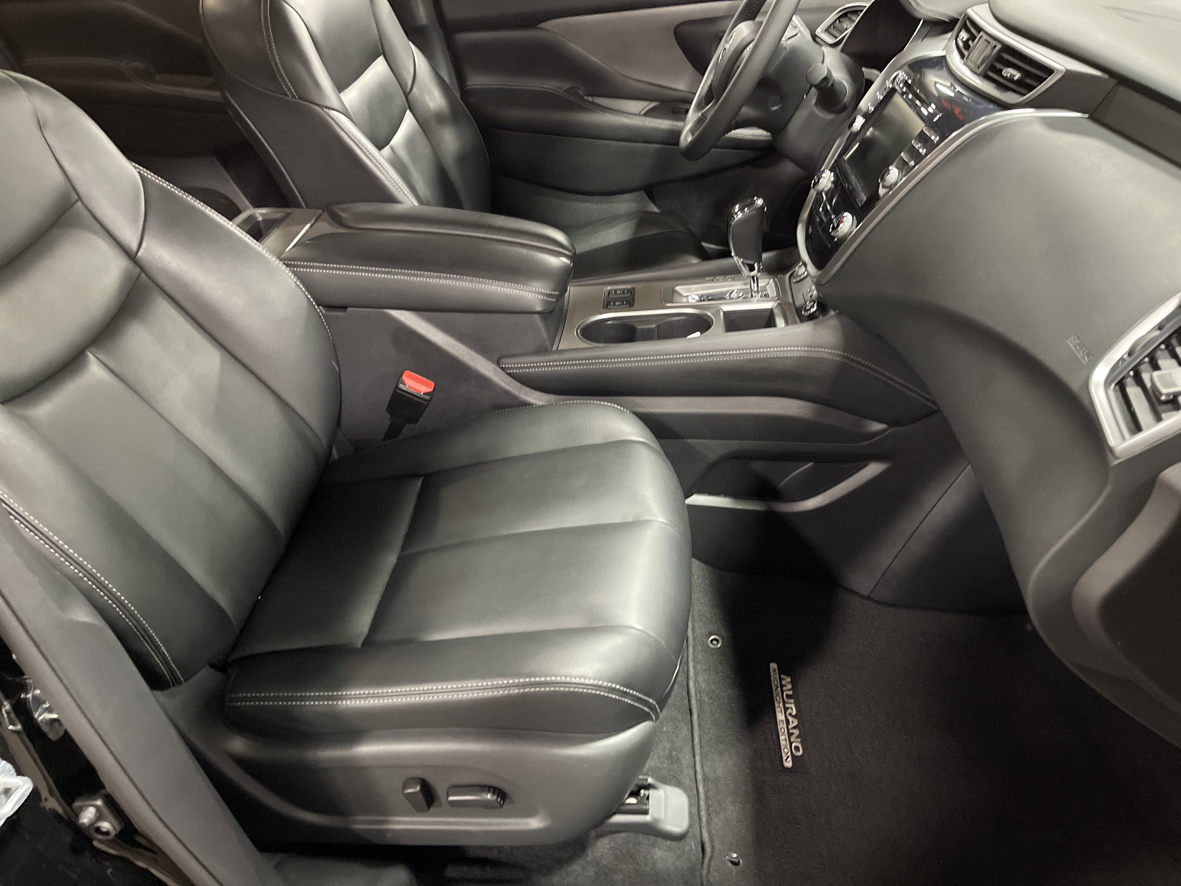 Used 2024 Nissan Murano SV w/ SV Midnight Edition Package image 13