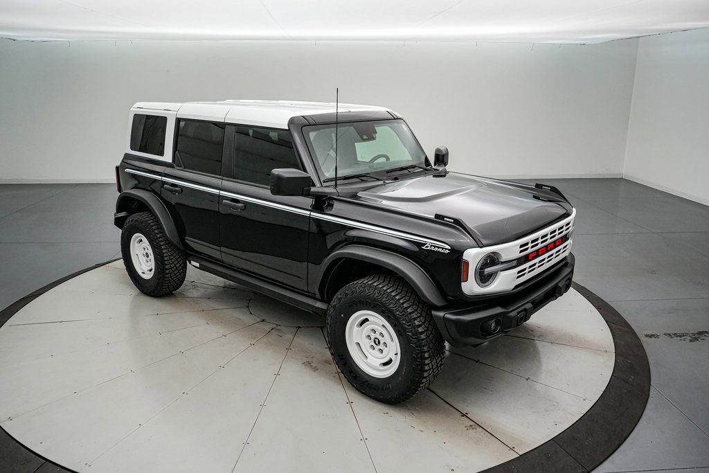 Certified 2024 Ford Bronco Heritage Edition image 2