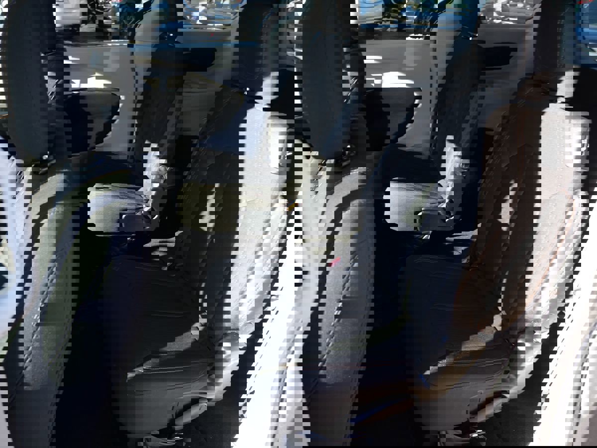 Used 2017 Chrysler Pacifica LX image 19