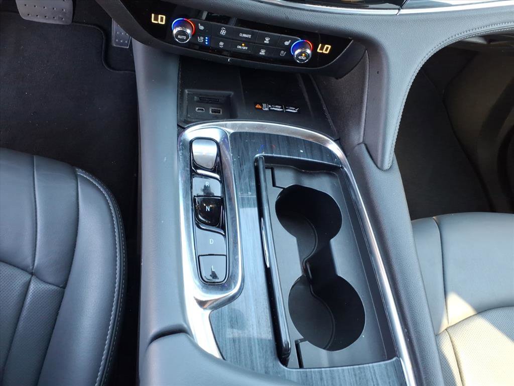 Used 2024 Buick Enclave Premium image 15