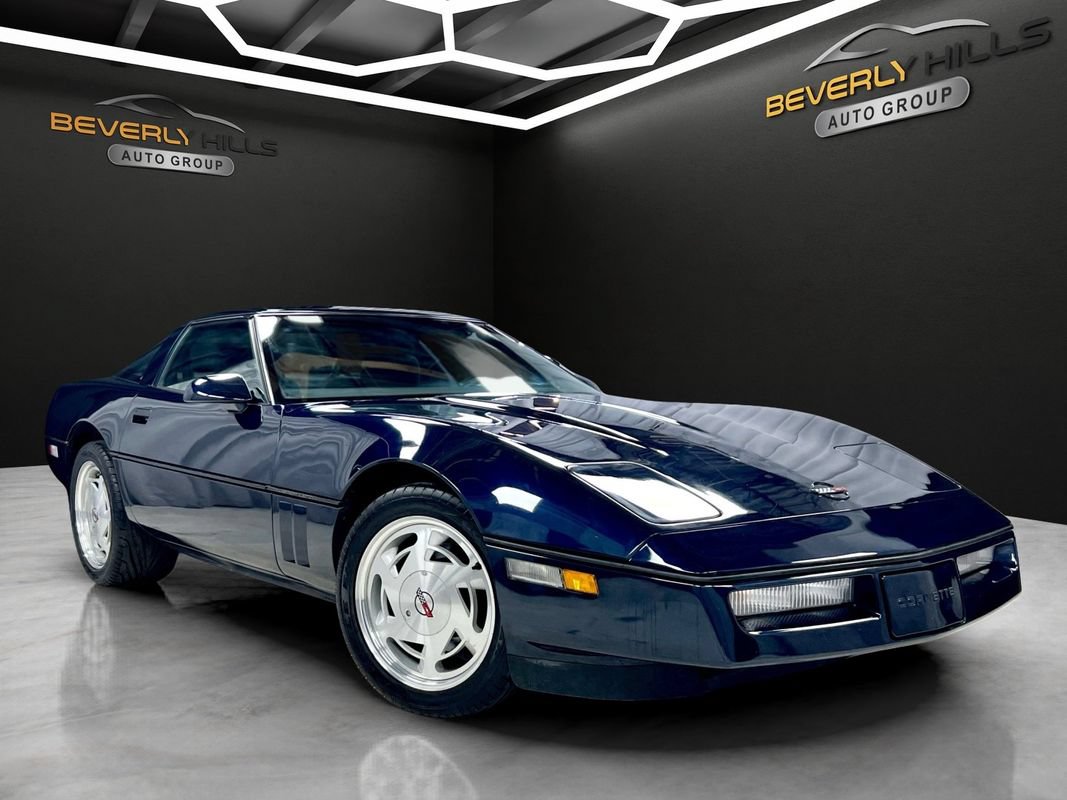 Used 1989 Chevrolet Corvette Coupe RWD image 10